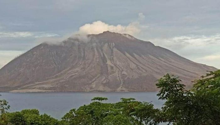Bandara Sam Ratulangi Manado Kembali Ditutup Selasa Ini Dampak Erupsi Gunung Ruang