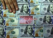 Dolar Turun Tipis, Rupiah Masih Bertengger di Rp16.253