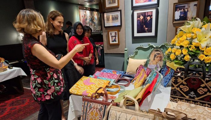 Jenama Tas Handmade Lokal Bawa Perempuan Indonesia Berdaya di Tingkat Dunia