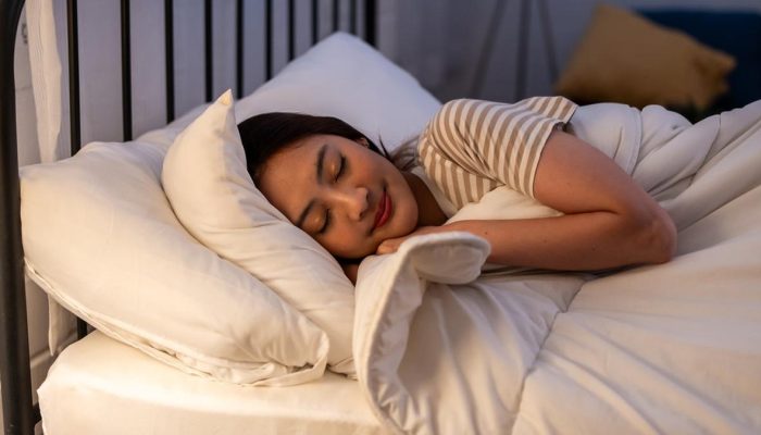 Adakah Hubungan Antara Kualitas Tidur dan Kesehatan Rambut? Ini Jawabannya