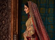 Radhika Merchant Pakai Gaun Pengantin Berbahan Emas Asli dan Perhiasan Warisan Keluarga Saat Dinikahi Anant Ambani